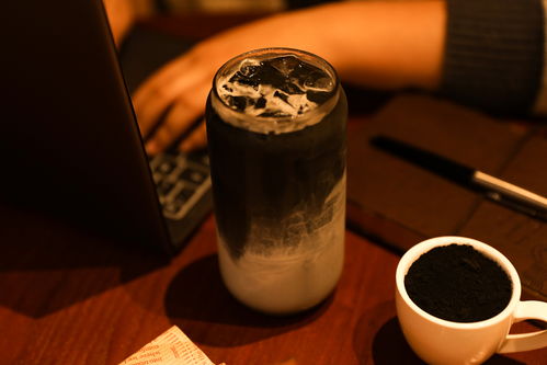 美式冰咖啡饮品摄影图 摄影素材